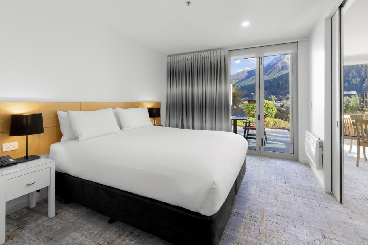 Scenic Suites Куийнстаун Екстериор снимка
